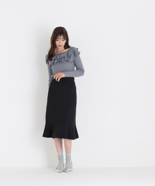 NATURAL BEAUTY BASIC（ナチュラルビューティーベーシック）の「マーメイドミディスカート（スカート・レディース・ライトグリーン/ブラック/オフホワイト・SMALL/MEDIUM）」の4枚目の写真