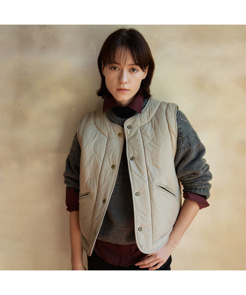 NOEUD(ノウドゥ)の「Reversible padded vest (Beige)(ダウンベスト・レディース・その他・FREE)」の2枚目の写真