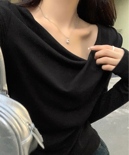 kirakiraShop(キラキラショップ)の「ドレープ ギャザー カットソー(Tシャツ/カットソー・レディース・ブラック/ブルー/オフホワイト/ピンク・FREE)」の7枚目の写真