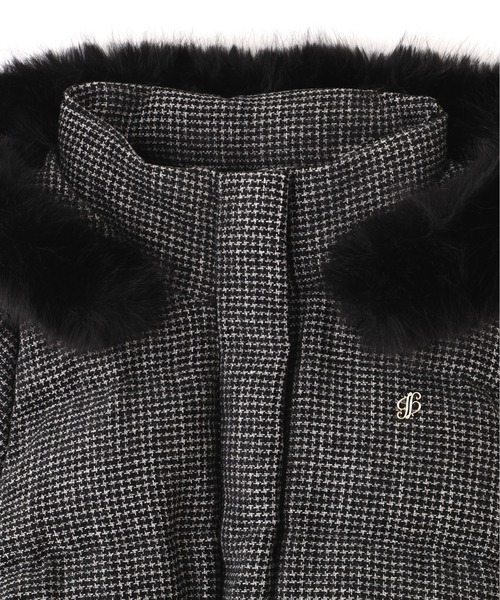 JILL by JILL STUART（ジルバイジルスチュアート）の「ツィードショートダウン（ダウンジャケット/コート・レディース・ホワイト/ブラック・SMALL/MEDIUM）」の5枚目の写真