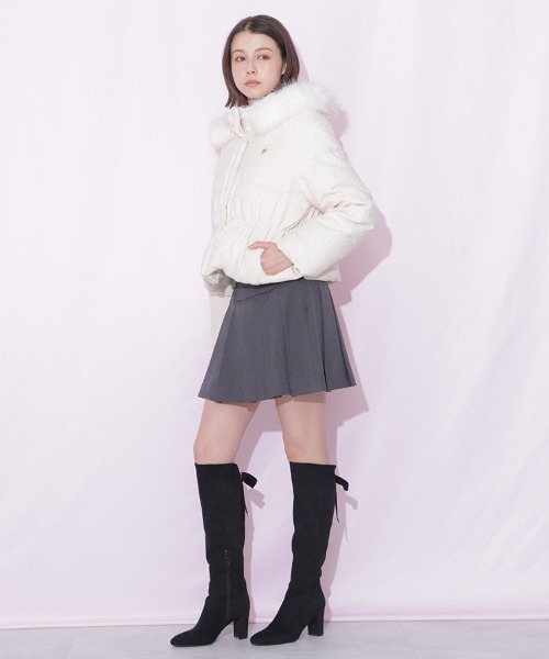 JILL by JILL STUART（ジルバイジルスチュアート）の「ツィードショートダウン（ダウンジャケット/コート・レディース・ホワイト/ブラック・SMALL/MEDIUM）」の22枚目の写真