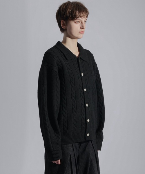 ELLUV(エルブ)の「【ELLUV/エルヴ】ウールミックス ショート丈ケーブルニットシャツ(シャツ/ブラウス・メンズ・ブラック/チャコールグレー/ダークブルー・L/M/S)」の7枚目の写真