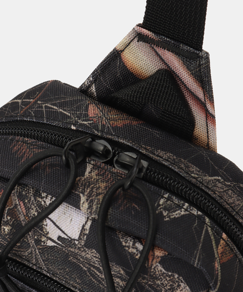Carhartt WIP(カーハートダブリューアイピー)の「【CARHARTT WIP 】 Kickflip Shoulder Bag(ショルダーバッグ・レディース・ブラック・FREE)」の9枚目の写真