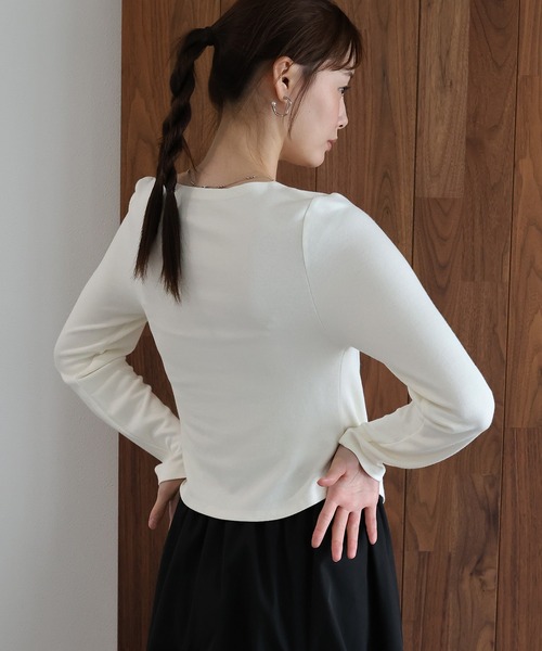J by blue(ジェイバイブルー)の「フロントギャザーリブカットソー(Tシャツ/カットソー・レディース・ブラウン/チャコールグレー/ホワイト/ブルー・MEDIUM)」の8枚目の写真