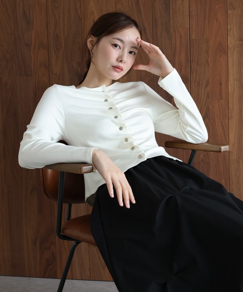 J by blue(ジェイバイブルー)の「フロントギャザーリブカットソー(Tシャツ/カットソー・レディース・ブラウン/チャコールグレー/ホワイト/ブルー・MEDIUM)」の7枚目の写真