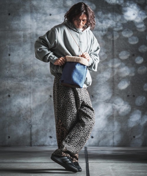GLIMCLAP(グリムクラップ)の「mko13935-Shearling Denim Drawstring Tote 巾着バッグ(212-035-gla-cg)(ショルダーバッグ・メンズ・ブラック/インディゴブルー/コバルトブルー・FREE)」の12枚目の写真