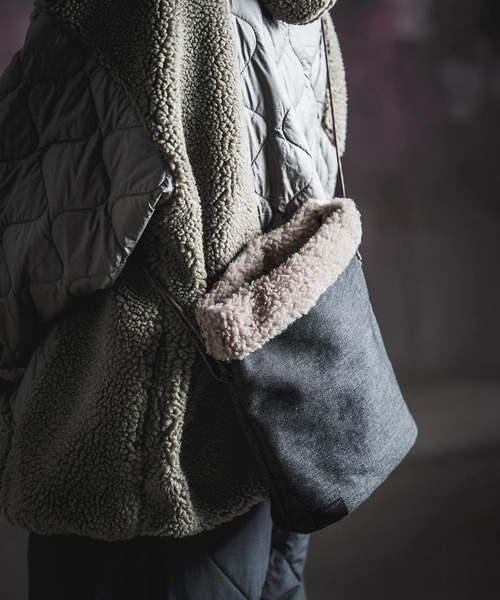 GLIMCLAP(グリムクラップ)の「mko13935-Shearling Denim Drawstring Tote 巾着バッグ(212-035-gla-cg)(ショルダーバッグ・メンズ・ブラック/インディゴブルー/コバルトブルー・FREE)」の16枚目の写真