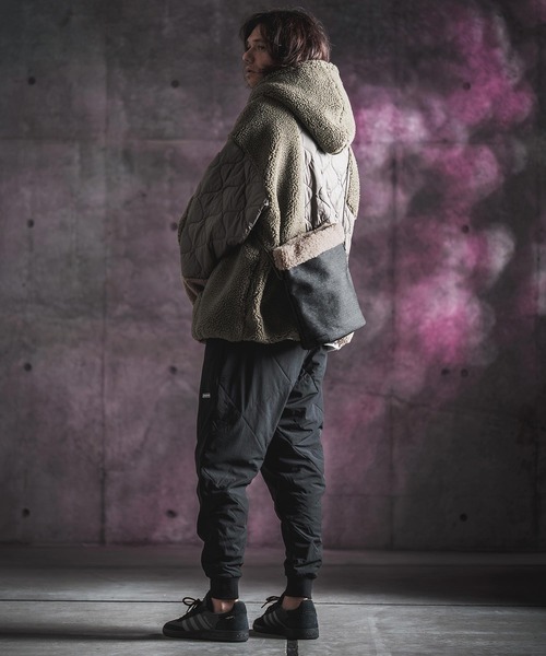 GLIMCLAP(グリムクラップ)の「mko13935-Shearling Denim Drawstring Tote 巾着バッグ(212-035-gla-cg)(ショルダーバッグ・メンズ・ブラック/インディゴブルー/コバルトブルー・FREE)」の17枚目の写真