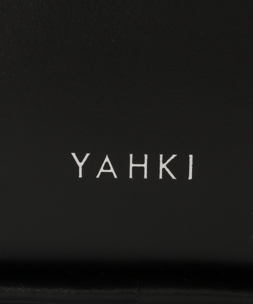La TOTALITE（ラトータリテ）の「YAHKI / ヤーキ レザーバッグ（ショルダーバッグ・レディース・ボルドー/ブラック・FREE）」の11枚目の写真