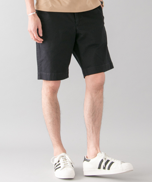 URBAN RESEARCH（アーバンリサーチ）の「UR ツイルカラーショーツ（その他パンツ・メンズ・カーキ/ホワイト/ベージュ/ネイビー・MEDIUM/SMALL/LARGE）」の4枚目の写真