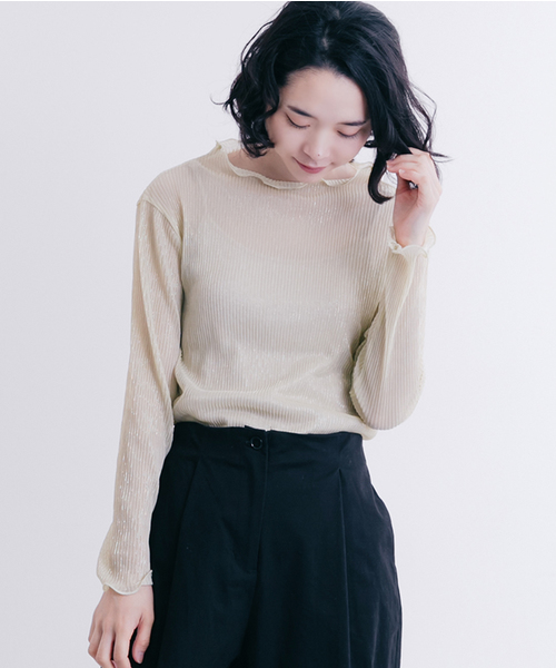 merlot plus(メルロープリュス)の「メロウラメトップス2434(Tシャツ/カットソー・レディース・ブラック/シルバー/ゴールド・FREE)」の18枚目の写真