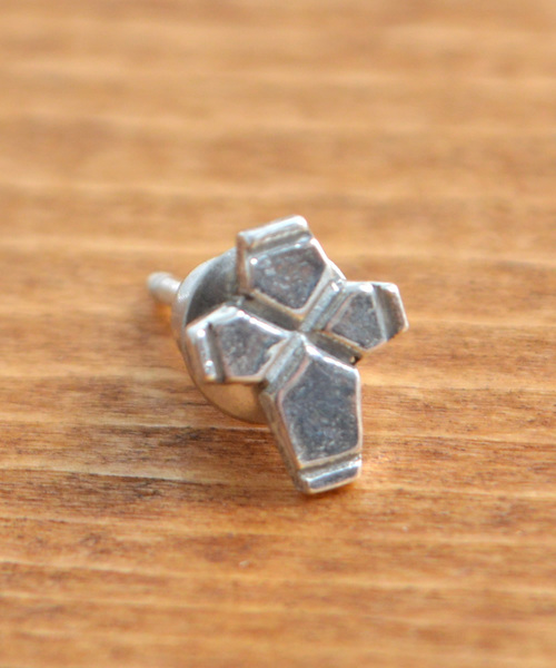 SunKu(サンク)の「39/サンク CRS Silver Pierce(ピアス(片耳用)・メンズ・シルバー・FREE)」の3枚目の写真