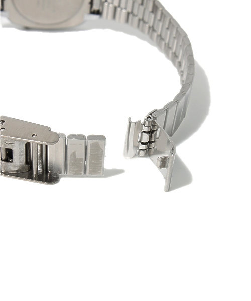 NANO universe（ナノユニバース）の「CASIO/casioデジタルスクエアウォッチ（アナログ腕時計・レディース・シルバー・FREE）」の5枚目の写真