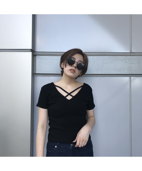 ENVYM（アンビー）の「２ＷＡＹシンプルＴＯＰＳ（Tシャツ/カットソー・レディース・ブラック/ベージュ/キャメル/ホワイト・FREE）」の5枚目の写真