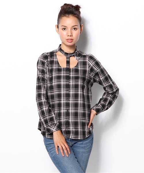 Rolick（ロリック）の「タイ付アキシャツ（シャツ/ブラウス・レディース・レッド/ブラック・FREE）」の2枚目の写真