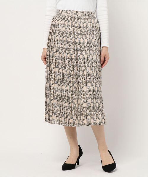 KOBE LETTUCE（コウベレタス）の「［ミディアムorマキシ丈］2typeフレアプリーツスカート（スカート・レディース・ベージュ/レッド/オフホワイト/イエロー/ミント/ラベンダー/ホワイト系その他/ベージュ系その他/グリーン系その他/パープル系その他/イエロー系その他/レッド系その他/ホワイト系その他2/ホワイト系その他3・FREE）」の5枚目の写真