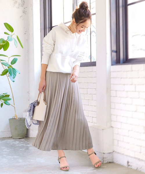 KOBE LETTUCE（コウベレタス）の「［ミディアムorマキシ丈］2typeフレアプリーツスカート（スカート・レディース・ベージュ/レッド/オフホワイト/イエロー/ミント/ラベンダー/ホワイト系その他/ベージュ系その他/グリーン系その他/パープル系その他/イエロー系その他/レッド系その他/ホワイト系その他2/ホワイト系その他3・FREE）」の21枚目の写真