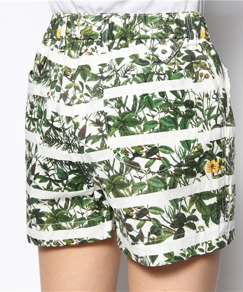 Ray BEAMS（レイビームス）の「White Mountaineering×Ray BEAMS / 別注 ボタニカルボーダーショートパンツ（その他パンツ・レディース・グリーン/ネイビー・ONE SIZE）」の7枚目の写真