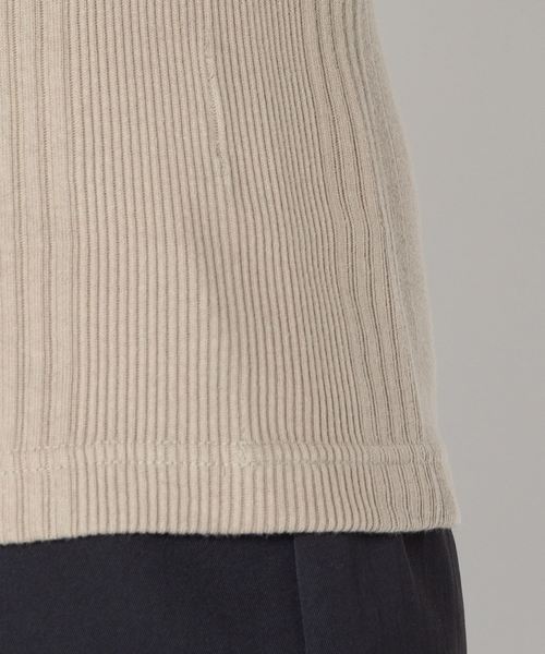 Traditional Weatherwear（トラディショナルウェザーウェア）の「Traditional Weatherwear: ベーシックリブクルーネックハーフスリーブ（Tシャツ/カットソー・レディース・ホワイト/ブラック/カーキ/ピンク系その他・S）」の5枚目の写真
