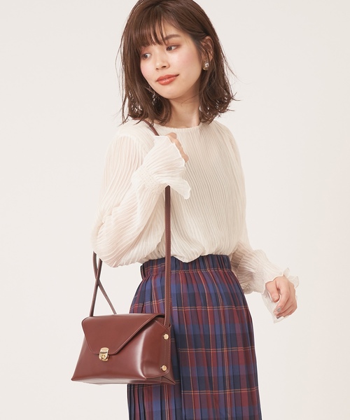 natural couture（ナチュラルクチュール）の「キャンディースリーブプリーツブラウス（シャツ/ブラウス・レディース・ブラック/パープル/オフホワイト/ピンク/ミント・FREE）」の2枚目の写真