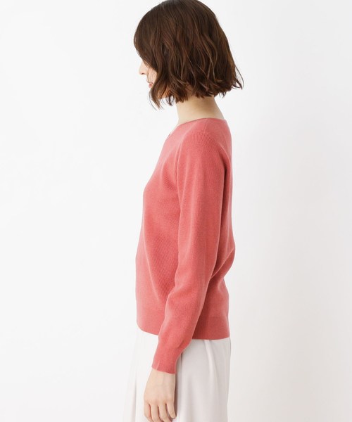 grove(グローブ)の「【S-LLまで】洗えるモチモチスカラップVネックプルオーバー(ニット/セーター・レディース・ブラック/ブルー/マスタード/ライトベージュ/ダークオレンジ・01/02/03/04)」の7枚目の写真