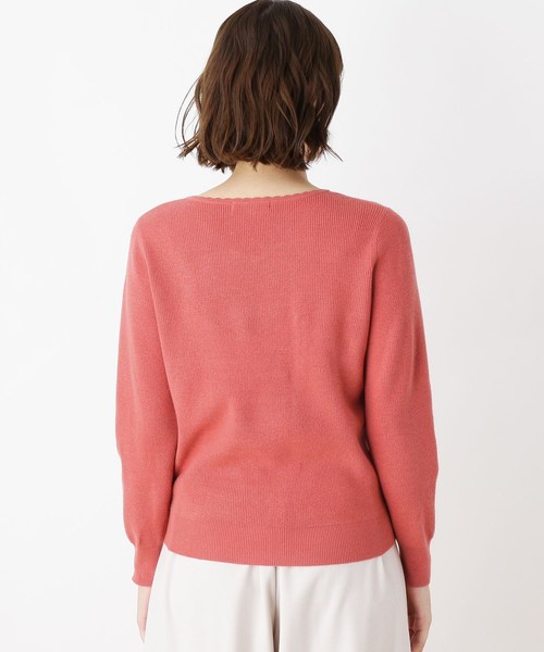 grove(グローブ)の「【S-LLまで】洗えるモチモチスカラップVネックプルオーバー(ニット/セーター・レディース・ブラック/ブルー/マスタード/ライトベージュ/ダークオレンジ・01/02/03/04)」の8枚目の写真