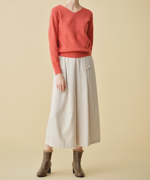 grove(グローブ)の「【S-LLまで】洗えるモチモチスカラップVネックプルオーバー(ニット/セーター・レディース・ブラック/ブルー/マスタード/ライトベージュ/ダークオレンジ・01/02/03/04)」の12枚目の写真