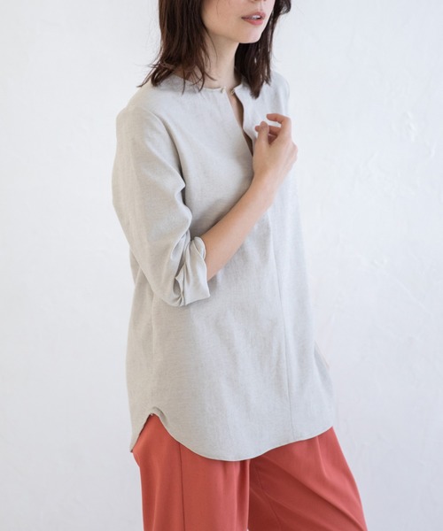 Munich（ミューニック）の「ドライタッチオックス　2WAYクルーネックブラウス【セットアップ可】（シャツ/ブラウス・レディース・ホワイト/ブラック/ナチュラル/ライトグリーン/ライトカーキ・FREE）」の4枚目の写真