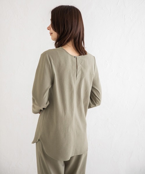 Munich（ミューニック）の「ドライタッチオックス　2WAYクルーネックブラウス【セットアップ可】（シャツ/ブラウス・レディース・ホワイト/ブラック/ナチュラル/ライトグリーン/ライトカーキ・FREE）」の10枚目の写真