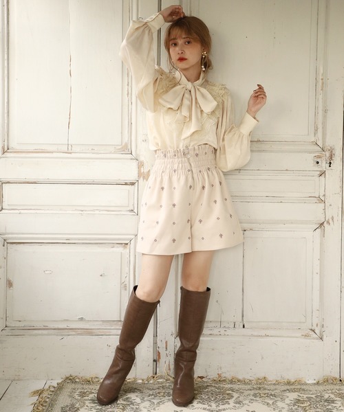 one after another NICE CLAUP（ワンアフターアナザーナイスクラップ）の「刺繍ショートパンツ（その他パンツ・レディース・アイボリー/モカ/オレンジ・FREE）」の14枚目の写真