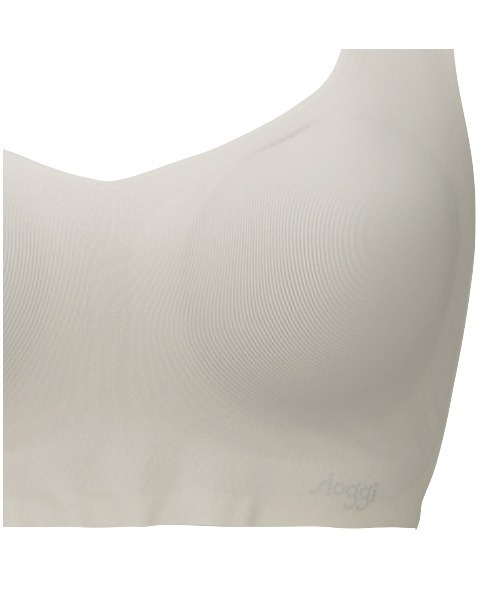 Sloggi（スロギー）の「【締め付け感ゼロ、縫い目ゼロで一日中快適。】スロギー ゼロ フィール ベーシック 2 ハーフトップ【S,M,Lサイズ】sloggi Zero Feel Top JX（ブラジャー・レディース・ホワイト/ライトグレー/ブラック/ベージュ/ネイビー/レッド/ミント/レッドパープル/コーラルピンク/ライラック・S/M/L）」の16枚目の写真