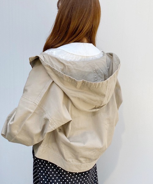 apres jour（アプレジュール）の「ツイルフードブルゾン【ZOZOTOWN限定アイテム】（ブルゾン・レディース・ベージュ/アイボリー/ブラック・フリー）」の17枚目の写真