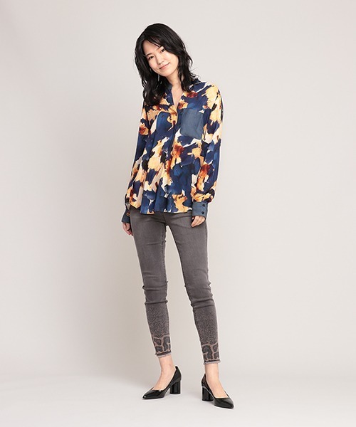 Desigual（デシグアル）の「ブラウス長袖 VERONA（シャツ/ブラウス・レディース・ブルー・L/SS/2L/S/M）」の5枚目の写真