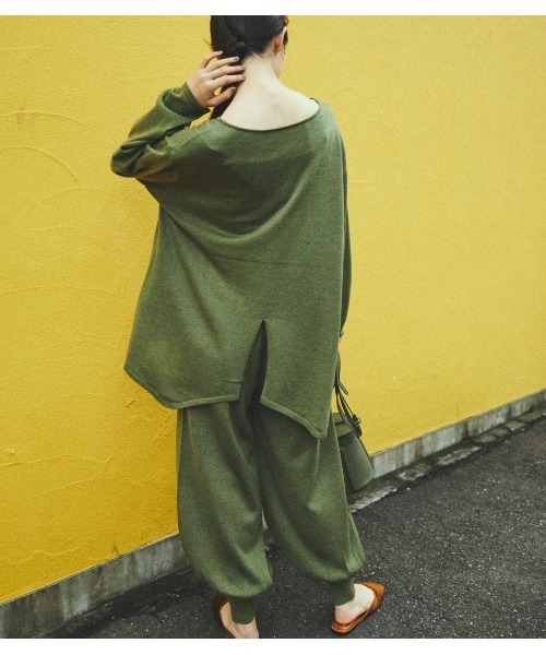 HeRIN.CYE(ヘリンドットサイ)の「ランダムヘムニットトップス(ニット/セーター・レディース・カーキ/グレー・FREE)」の18枚目の写真