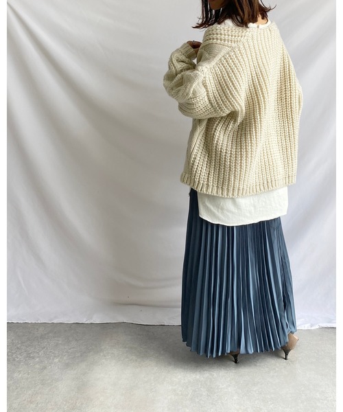 She's Closet(シーズクローゼット)の「バックヘンリーネック 無地 5分袖 ロング丈 オーバーサイズ チュニック(Tシャツ/カットソー・レディース・ホワイト/グレイッシュベージュ・FREE)」の16枚目の写真
