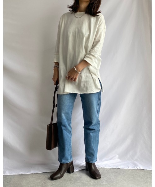She's Closet(シーズクローゼット)の「バックヘンリーネック 無地 5分袖 ロング丈 オーバーサイズ チュニック(Tシャツ/カットソー・レディース・ホワイト/グレイッシュベージュ・FREE)」の17枚目の写真