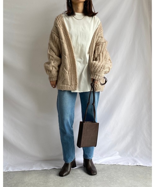 She's Closet(シーズクローゼット)の「バックヘンリーネック 無地 5分袖 ロング丈 オーバーサイズ チュニック(Tシャツ/カットソー・レディース・ホワイト/グレイッシュベージュ・FREE)」の19枚目の写真