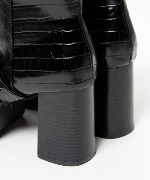 WEGO（ウィゴー）の「WEGO/2wayバックルベルトブーツ（ブーツ・レディース・ブラック/ブラック系その他・MEDIUM/LARGE）」の11枚目の写真