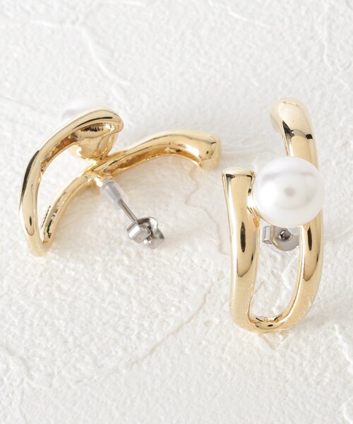 イヤカフ風フェイクパールメタルピアス ピアス 両耳用 アクセサリー Its Demo イッツデモ のファッション セール