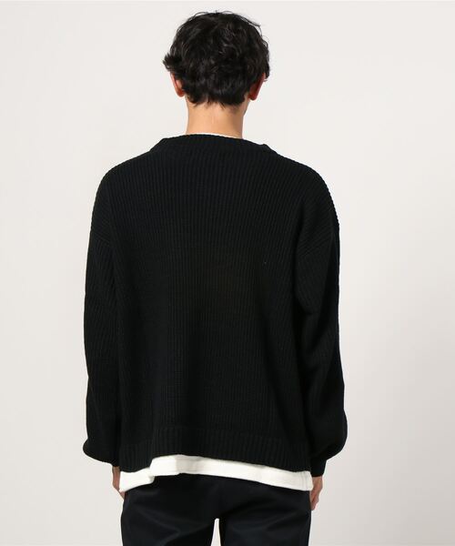 CavariA（キャバリア）の「『CavariA/キャバリア』7G方畦ビッグシルエット長袖フェイクレイヤードニット（ニット/セーター・メンズ・グレー/ホワイト/ブルー/ベージュ/キナリ/ブラック/グリーン/ブラウン/グリーン系/グレイッシュベージュ/ネイビー・M/L）」の18枚目の写真