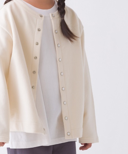 OMNES（オムネス）の「キッズ 裏毛スウェット パールドットカーディガン（カーディガン/ボレロ・キッズ・ブラック/ネイビー/カーキ/アイボリー/ブルーグレー/ベージュ/チャコール/ライトベージュ/ブルー・100/110/120/130/140）」の14枚目の写真