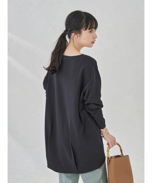 earth music&ecology(アースミュージックアンドエコロジー)の「スムースコクーンチュニック *(チュニック・レディース・ブラック/ダークグリーン/オフホワイト/グレイッシュベージュ・FREE)」の19枚目の写真