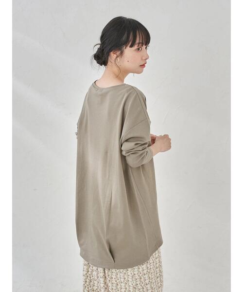 earth music&ecology(アースミュージックアンドエコロジー)の「スムースコクーンチュニック *(チュニック・レディース・ブラック/ダークグリーン/オフホワイト/グレイッシュベージュ・FREE)」の20枚目の写真