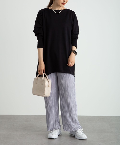 earth music&ecology(アースミュージックアンドエコロジー)の「スムースコクーンチュニック *(チュニック・レディース・ブラック/ダークグリーン/オフホワイト/グレイッシュベージュ・FREE)」の15枚目の写真