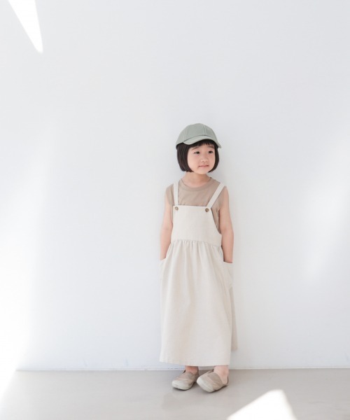 LOWRYS FARM(ローリーズファーム)の「USAロングスリットタンク 936185(タンクトップ・キッズ・オフホワイト/ベージュ/チャコールグレー/ベージュ系その他/イエロー・120cm/110cm/130cm/140cm/150cm)」の6枚目の写真