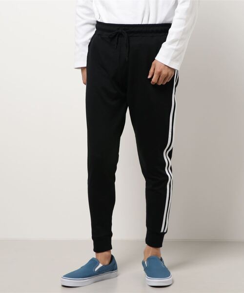 GGD（ジージーディー）の「サイドミニライン裏毛ジョガーﾊﾟﾝﾂ（その他パンツ・メンズ・ブラック/グレー/ネイビー系・L/LL/M）」の2枚目の写真