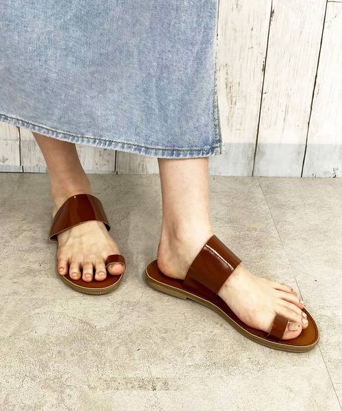 Anuenue（アヌエヌエ）の「レディースシューズ フラットトングサンダル（サンダル・レディース・ホワイト/ブラック/ブラウン/ゴールド・23.5cm/24.5cm/25.5cm/23.0cm/24.0cm/25.0cm）」の18枚目の写真