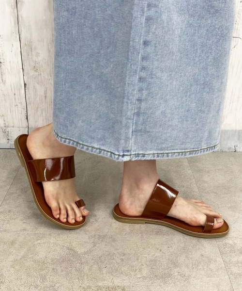 Anuenue（アヌエヌエ）の「レディースシューズ フラットトングサンダル（サンダル・レディース・ホワイト/ブラック/ブラウン/ゴールド・23.5cm/24.5cm/25.5cm/23.0cm/24.0cm/25.0cm）」の17枚目の写真