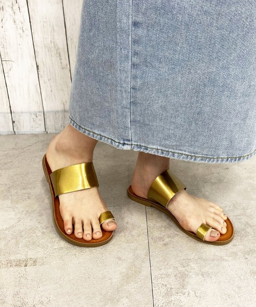 Anuenue（アヌエヌエ）の「レディースシューズ フラットトングサンダル（サンダル・レディース・ホワイト/ブラック/ブラウン/ゴールド・23.5cm/24.5cm/25.5cm/23.0cm/24.0cm/25.0cm）」の16枚目の写真