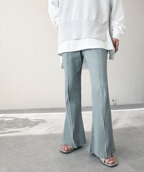 Chillfar（チルファー）の「メローカラーパイピングフレアパンツ（その他パンツ・レディース・アイボリー/ベージュ/ブルー系/オリーブ/ブラック・FREE）」の5枚目の写真